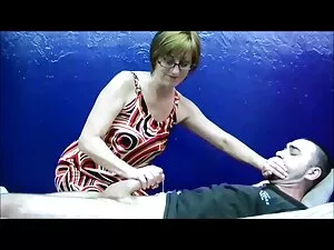 فیلیپین با تماشای دا ...