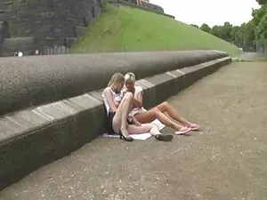کندال جنر برهنه و کی ...